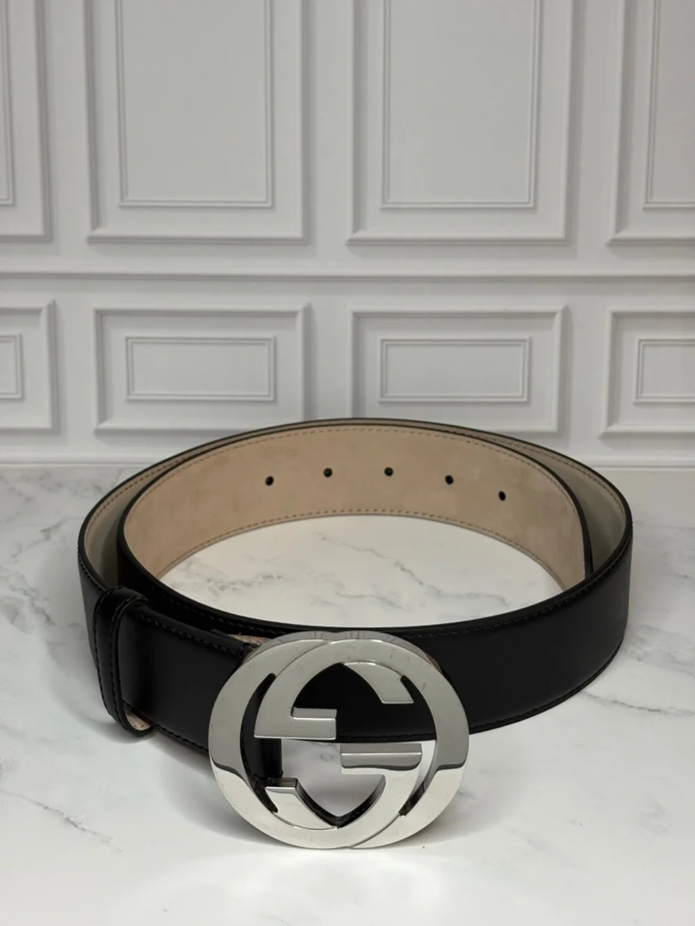 Gucci Black Leather Men’s Belt with Silver Double G Buckle